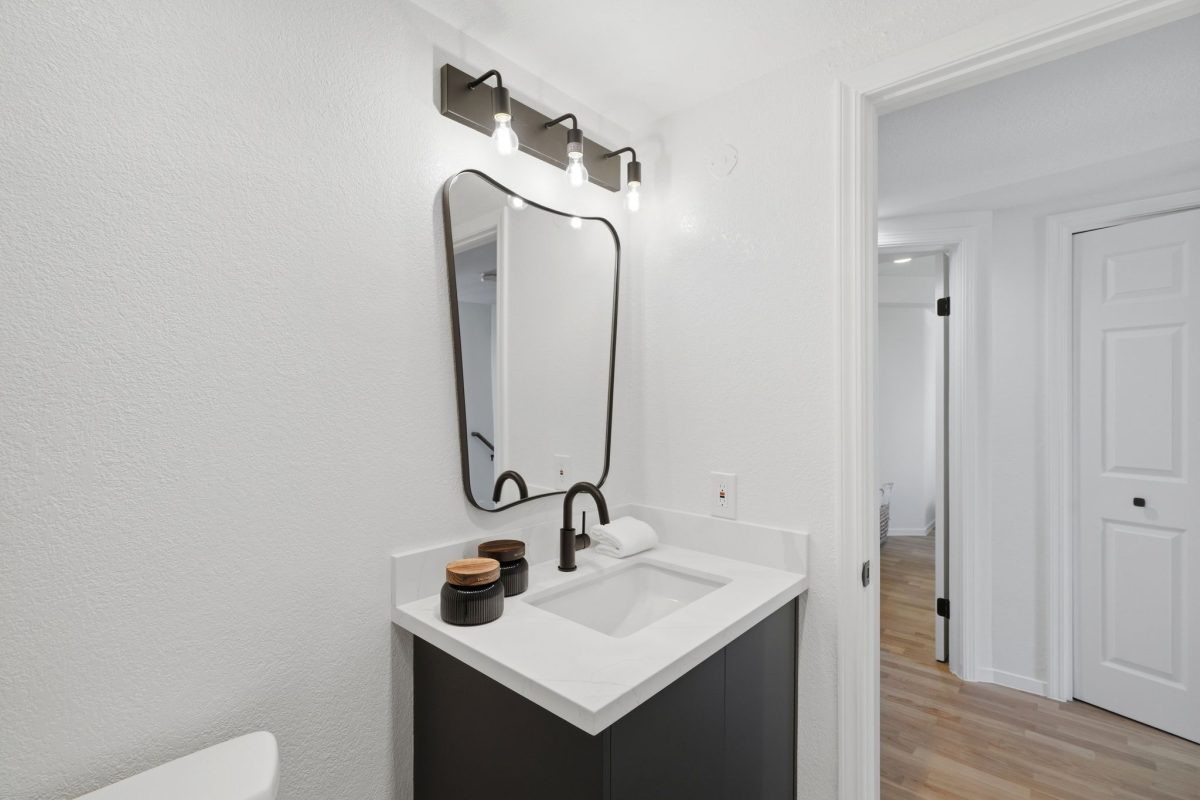 365 Forest Ave-30