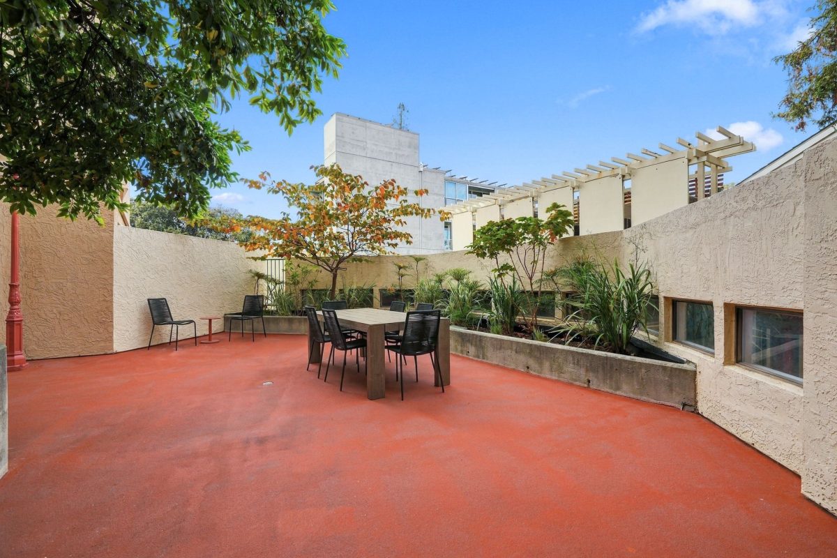 365 Forest Ave-5